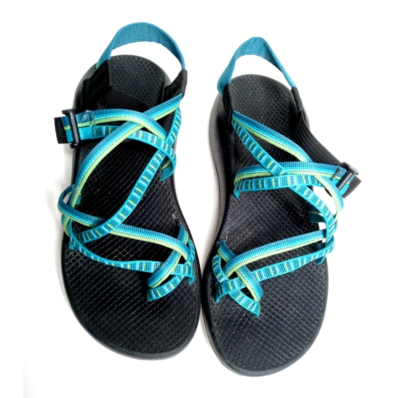 chaco hiking sandals